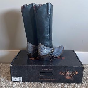 Lusitano Navy Cro Multi Freebird Cowgirl Boots Size 9.